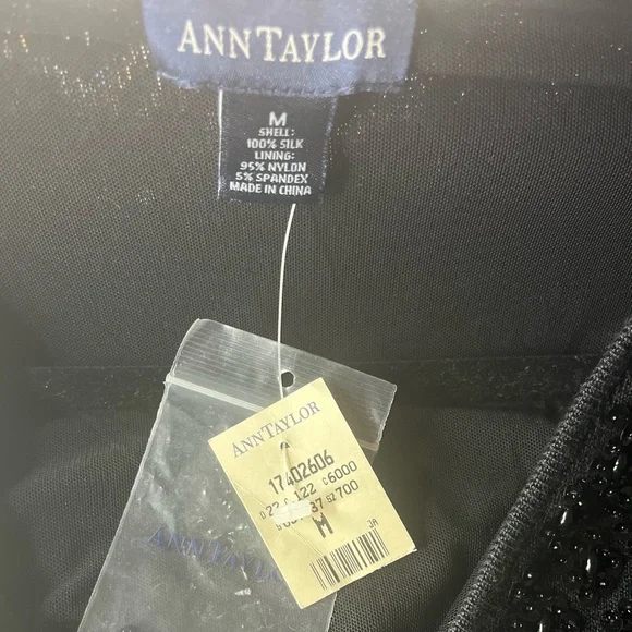 🖤 Ann Taylor 100% Silk Black Sequin Blouse - Picture 5 of 8